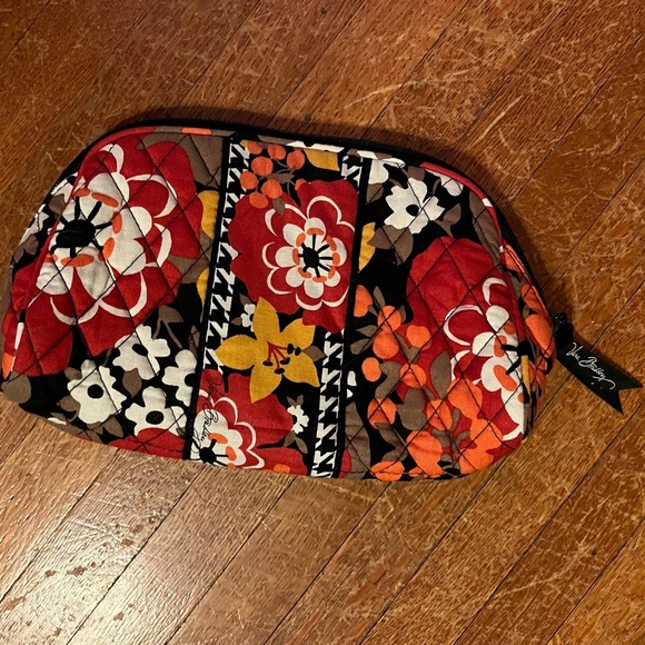 Vera Bradley Handbags - Vera Bradley make up bag
